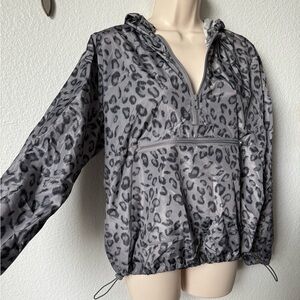 Gray leopard hooded windbreaker